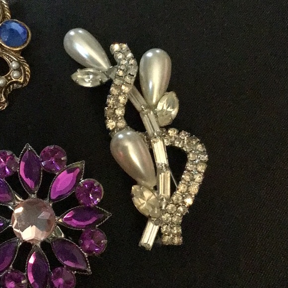 Lot of Four Sparkling brooches. - Picture 4 of 6
